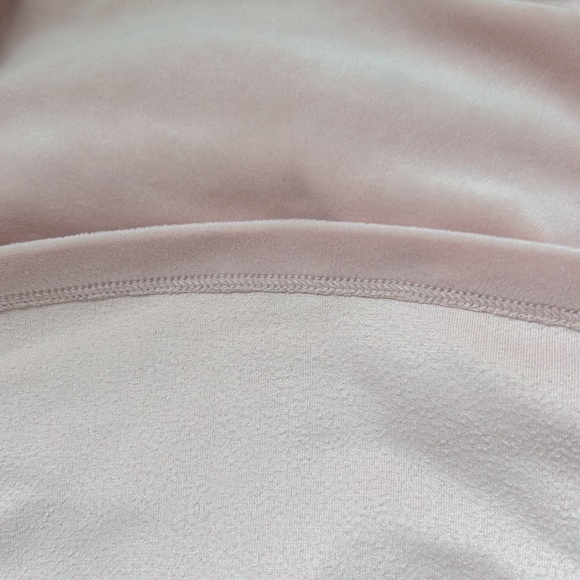 X small Old navy, light pink supper soft material. - Picture 3 of 3